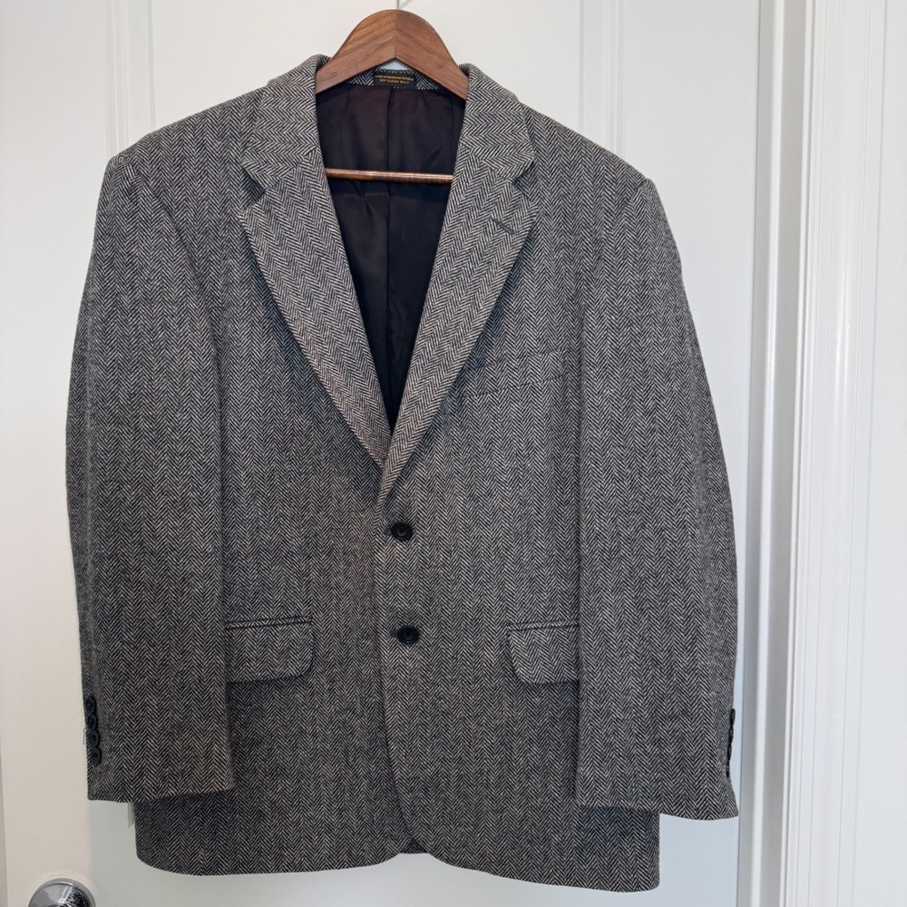 Gray Herringbone Wool Blazer Two Button Sport Coat Mens 40S Gray Black